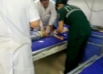 事故中受伤的幼童被送到医院救治。 - 新浪河南