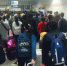 郑州铁路局今迎黄金周返程高峰 京广方向车票售罄 - 人民政府