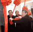 载歌载舞欢聚一堂 师生同庆共迎新年——郑州大学举办2017年元旦系列文化活动（图） - 郑州大学