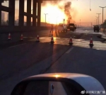 可怕！连续两天郑州街头车辆被烧得只剩铁架 - 河南一百度