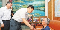 老党员，您辛苦了！
——谢伏瞻在兰考县看望慰问老党员和脱贫群众 - 人民政府
