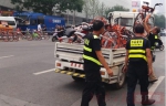 郑州火车站共享单车乱停放 三家车企负责人被警方约访限期整改 - 河南频道新闻