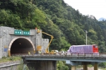 京昆高速车祸致36死:多数乘客熟睡或没系安全带 - 河南一百度