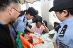 刚满月婴儿坐火车不哭闹?郑州铁警凭此细节破获跨省贩婴大案 - 河南一百度