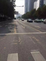 郑州许多路段出现黄色标线 + 白色箭头,这种新型车道咋走? - 河南一百度