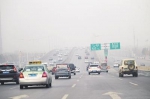 郑州昨日大雾弥漫 专家称因积雪融化导致水汽增多而产生 - 河南一百度