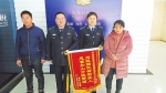 大意爸爸一句话孩子真跟人走了 6岁双胞胎姐妹郑州火车站被拐警方7小时抓获3名嫌犯 - 河南一百度