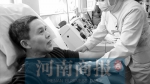 晨跑10公里、每两周献次血 郑州55岁的“献血王”已坚持20年 - 河南一百度