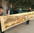 郑州纯爷们儿爱上"绣花针" 耗费11个月绣出6.5米清明上河图 - 河南一百度