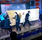 人民日报痛批《黄河大合唱》被恶搞 低俗的歌词、夸张的表演 - 河南频道新闻