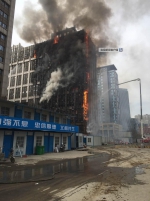 郑州写字楼火灾:明火被完全扑灭 未造成人员伤亡 - 河南一百度