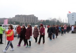 我校举办离退休女教职工“三八”国际妇女节健步走活动 - 河南大学