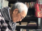 郑州94岁老教师记录学生信息60多年,走访后发现很多学生都不在了 - 河南一百度