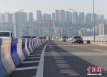 重庆开通全国首条“逆向车道” - 河南频道新闻