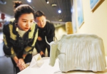 中外艺术家汝瓷精品展在宝丰县举行 - 人民政府