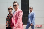 南京小伙把三位老人拍成“超模”致青春 - 河南频道新闻