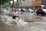 大雨突袭郑州!近半个城"洗澡"，部分路段已经积水 - 河南一百度