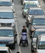 骑车和步行都要小心啦!郑州这些路段和区域，交警划了重点 - 河南一百度