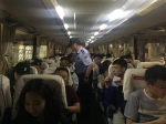 在郑州机场“非法揽客”，这8人被拘了! - 河南一百度