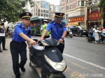 郑州中原区清理乱停放非机动车，共享单车方“协管”，持续至年底 - 河南一百度