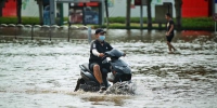 郑州这雨下出名了，还下出“降水排行榜”：新密最高，这个区垫底 - 河南一百度