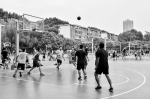 郑州这些高校开放运动场 能锻炼休闲还能交朋友 - 河南一百度