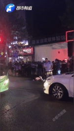 郑州淮河路数名少年街头打架斗殴，已致一死一伤！ - 河南一百度