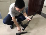 枪支2支、铅弹300多发，郑州警方破获重大网络制贩枪支弹药案 - 河南一百度