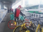 快速公交站台设立共享单车停放专区!或将郑州全市推广 - 河南一百度