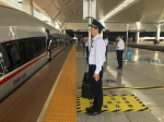 首趟京港高铁开出，“首班”司机由郑州机务段担当 - 河南一百度