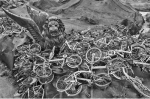 “无处安放”的共享单车：摄影师寻访30城 “坟场”画面冲击视觉 - 河南频道新闻