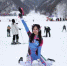 12月15日，河南栾川伏牛山滑雪乐园梦幻冰雪季开幕，吸引了千余名冰雪爱好者前来体验。几名Cosplay爱好者装扮成经典的动漫形象，助阵梦幻冰雪季开幕活动。中新社记者 王中举 摄 - 中国新闻社河南分社