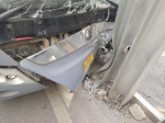 郑州一公交车撞上龙门架致13名乘客受伤，司机被控制 - 河南一百度