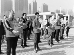 不到3岁的郑州公交志愿服务队 已获得锦旗160多面 - 河南一百度