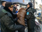 男子郑州偷手机被监控拍到 第二次去行窃被当场认出 - 河南一百度