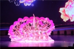 7 在开幕式上，洛阳市东升第二中学表演群舞《花开的时节》.jpg - 教育厅