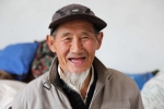 郑州“羊肉哥”与81岁拾荒老人的不了情 - 河南一百度