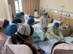 护理行业悄然转型，河南这个医院还有“男神护士”! - 河南一百度