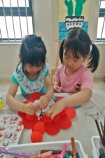 郑州市金水区第四幼儿园开展第二届艺术节戏曲手工展示活动 - 河南一百度