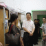 校领导到学生公寓走访慰问新生 - 河南大学