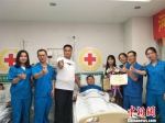 河南三名志愿者同日捐造血干细胞救人 - 中国新闻社河南分社