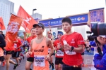 “郑”在前行！2019郑州国际马拉松赛激情开跑 - 河南一百度