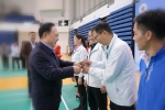郑州大学举办2019年教职工羽毛球比赛（图） - 郑州大学