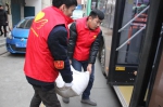 周末降温雨雪将至郑州公交提前储备雪天物资 - 河南一百度
