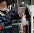 郑州一公交车化身“移动消毒站” ，各类消毒品一应俱全 - 河南一百度