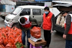 巩义志愿者：我就是市民和菜农的“连心桥” - 中国新闻社河南分社