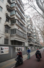郑州这个小区临街住宅的飘窗要全拆?回应：目前只是征求居民意见 - 河南一百度