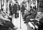 4月起实施地铁新规：地铁内进食、手机外放将上黑名单 - 河南一百度