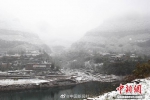 皑皑白雪覆群山 阳春四月的雪景愈加别致 - 中国新闻社河南分社