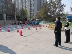 备战开学!郑州交警开展模拟演练，为初三复学做准备 - 河南一百度